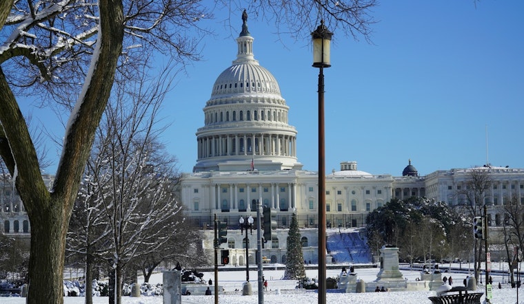 Wintry Mix Set to Disrupt Weekend Plans in Washington D.C. with Rising Chance of Snow and Gusty Winds