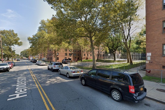 Woman Fatally Stabbed in Altercation at Staten Island NYCHA Development, NYPD Seeks Answers