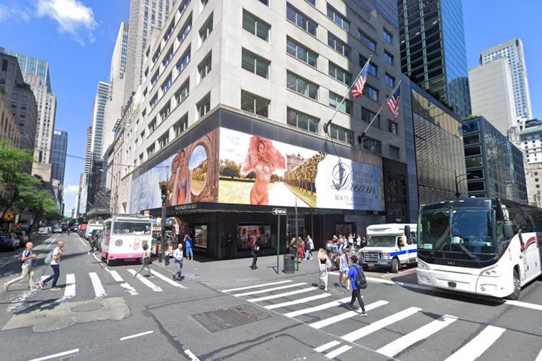 Worker Killed in Midtown Manhattan After MTA Bus Strikes Boom Lift Near Rockefeller Center