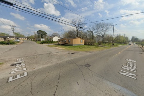 18-Year-Old Motorcyclist Dies After Hit-and-Run Collision in Springfield, Suspect Sought