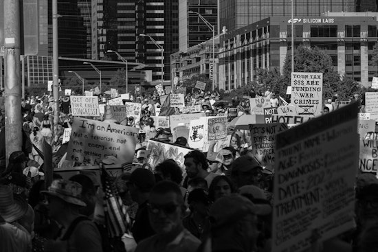 20,000 Rally in Austin for 'No Kings Day' Protest Against Trump-Era Policies Ahead of Elections