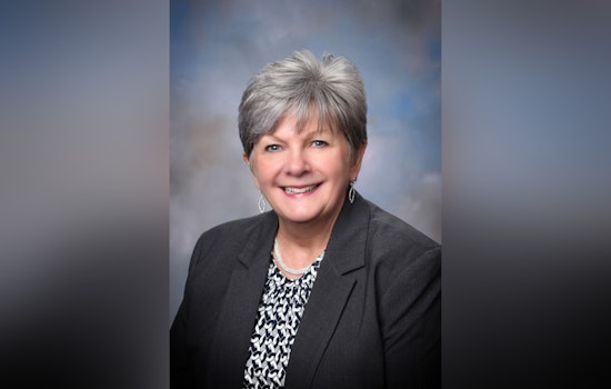 Apache Junction City Clerk Evie McKinney Earns Prestigious Certified Municipal Clerk Designation