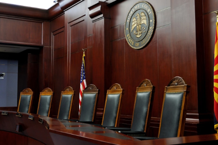 Arizona Executes Richard Djerf for 1993 Phoenix Family Murders Following Judicial Protocol