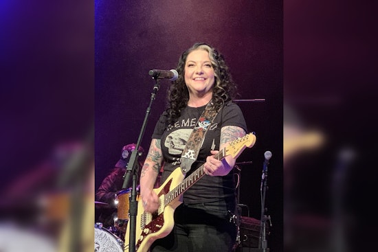 Ashley McBryde Extends "The Redemption Residency" in Nashville Through 2026 With New Themed Shows