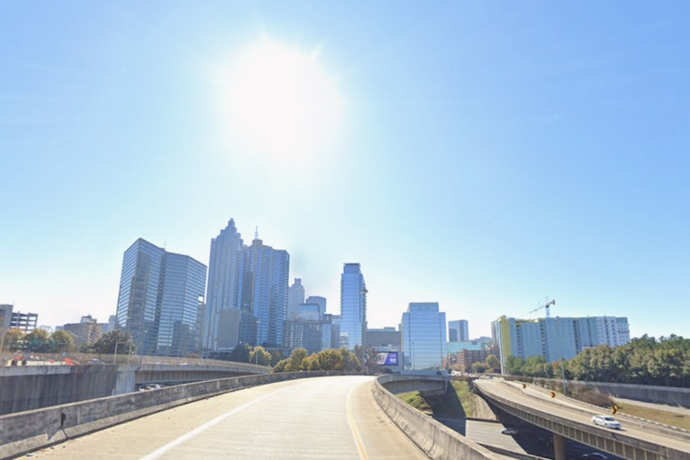 Atlanta Blessed with Sunshine and Mild Temperatures, Weekend Showers Possible