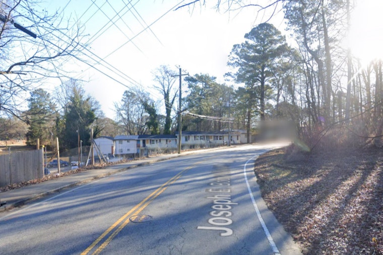 Atlanta Police Investigate Fatal Stabbing Following Dispute on Joseph E Boone Blvd, Suspect Sought