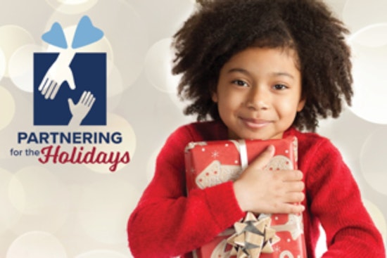 Aurora and Littleton Community Rallies for Holiday Spirit with Arapahoe County's Winter Wonderland Gift Shop Initiative