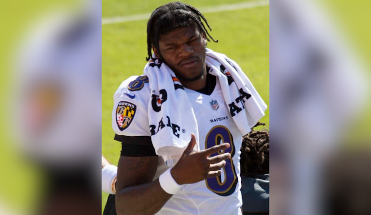 Baltimore Ravens' Lamar Jackson Benched for Bears Game Amid Injury Recovery, Huntley Steps In