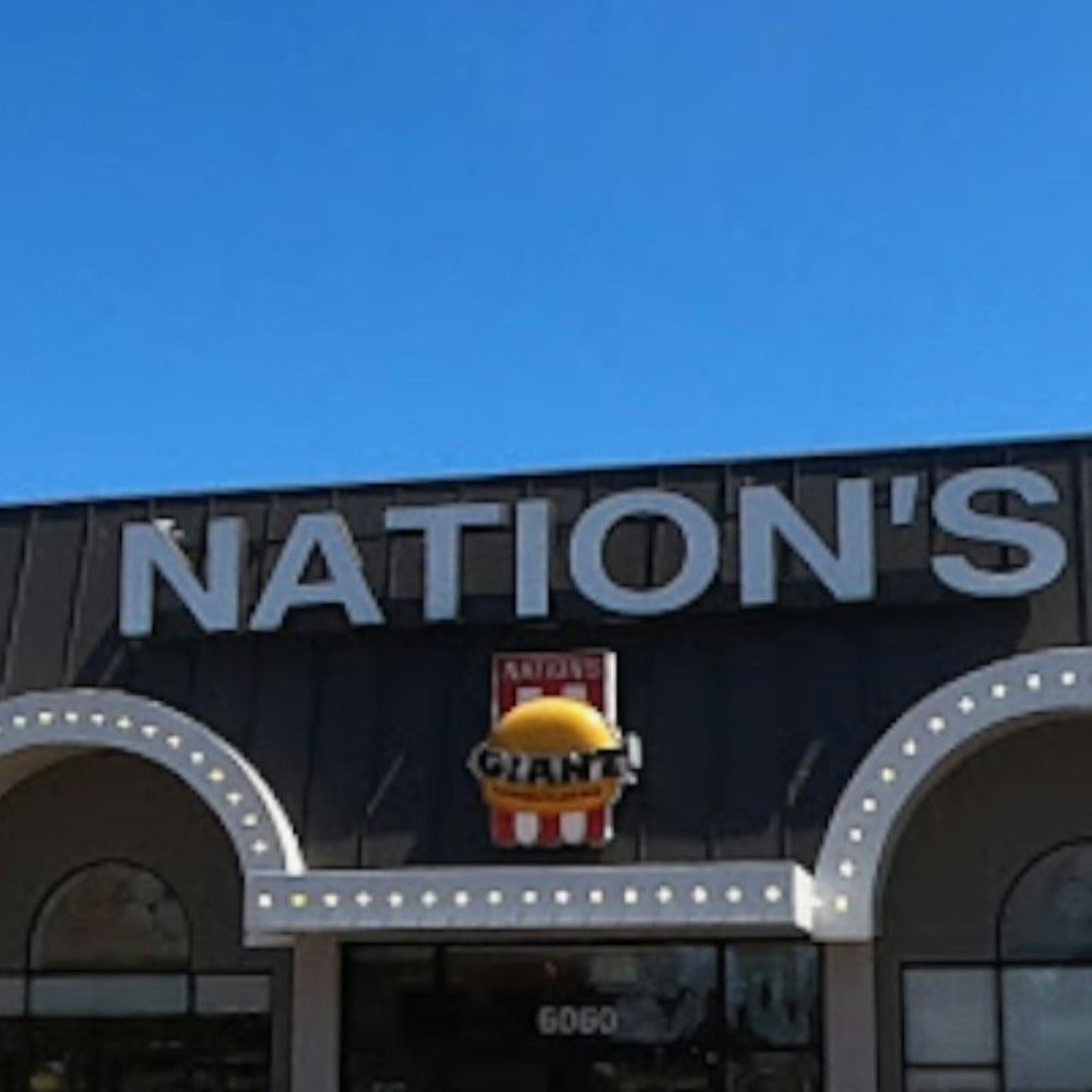 Nation's Giant Hamburgers Finally Plants Its Flag in San Francisco