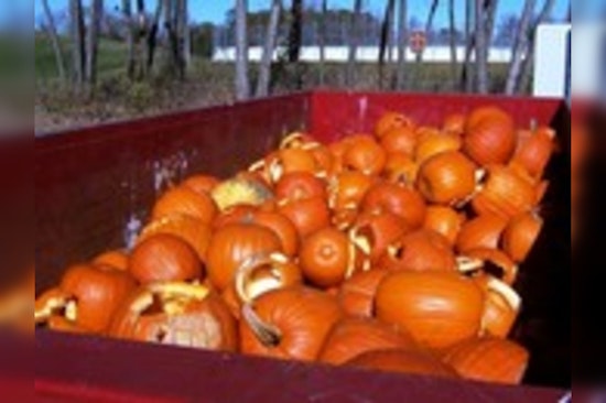 Brooklyn Park Encourages Eco-Friendly Post-Halloween Pumpkin Recycling at Central Park Drop-Off Event