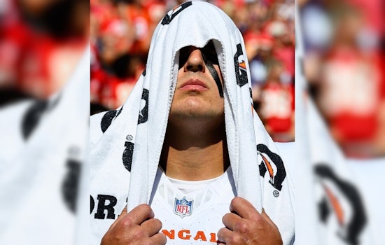Cincinnati Bengals Reject Trade Rumors, Firm on Keeping All-Pro Trey Hendrickson Amidst 49ers Interest