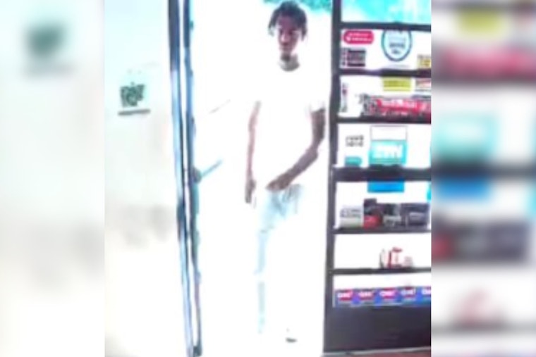 Cincinnati Police Seek Public Help to Identify Highland Avenue Shoplifting Suspect
