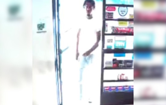 Cincinnati Police Seek Public Help to Identify Highland Avenue Shoplifting Suspect
