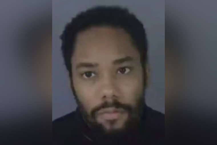 Clay County Sheriff's Office in Florida Seeks Public Help to Locate Suspect Kentoris John Hodges for Probation Violation Charges