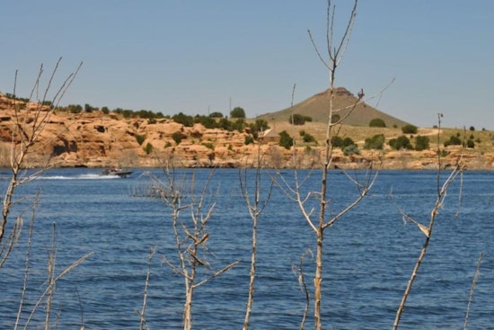 Colorado Parks and Wildlife Initiates Emergency Fish Salvage at Two Buttes Reservoir Amid Drought Crisis