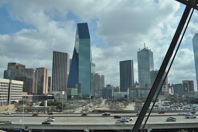 Dallas Braces for Mixed Weather: Sunny Spots Punctuated by Showers & Thunderstorms, NWS Reports