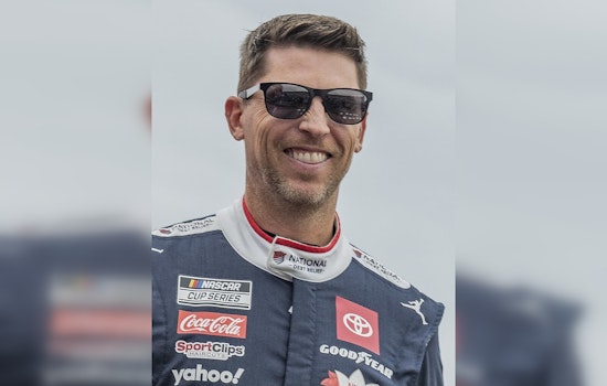 Denny Hamlin Secures Milestone 60th Win at South Point 400 in Las Vegas, Eyes NASCAR Cup Championship
