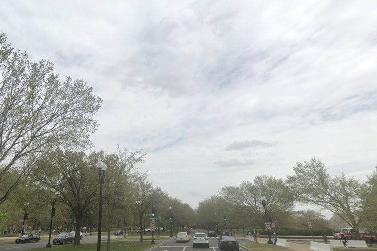 Dense Fog and Drizzle Blanket Washington D.C. Region as Gale Warning Issued for Chesapeake Bay
