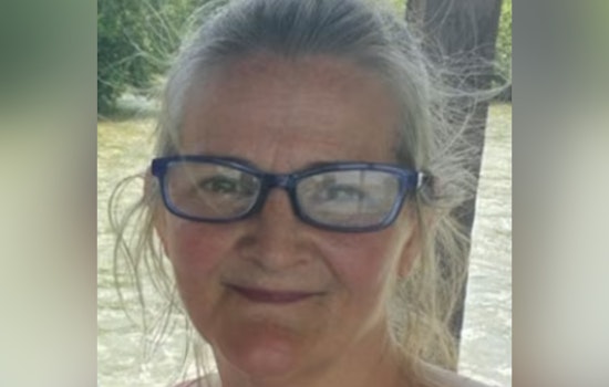 Detroit Police Seek Public's Help in Locating Missing 59-Year-Old Woman, Robin Thomas