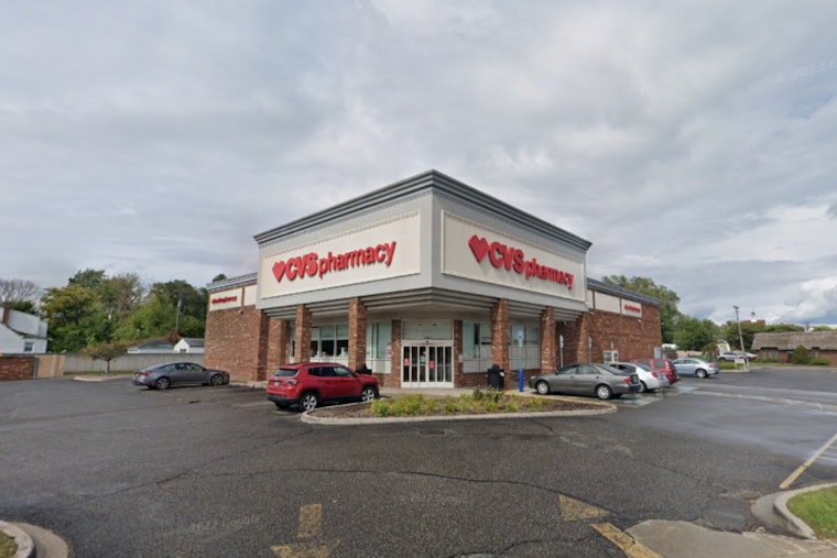 Detroit Woman Strikes Gold with First-Ever Powerball Ticket, Wins $1 Million in Grosse Pointe Pharmacy Line