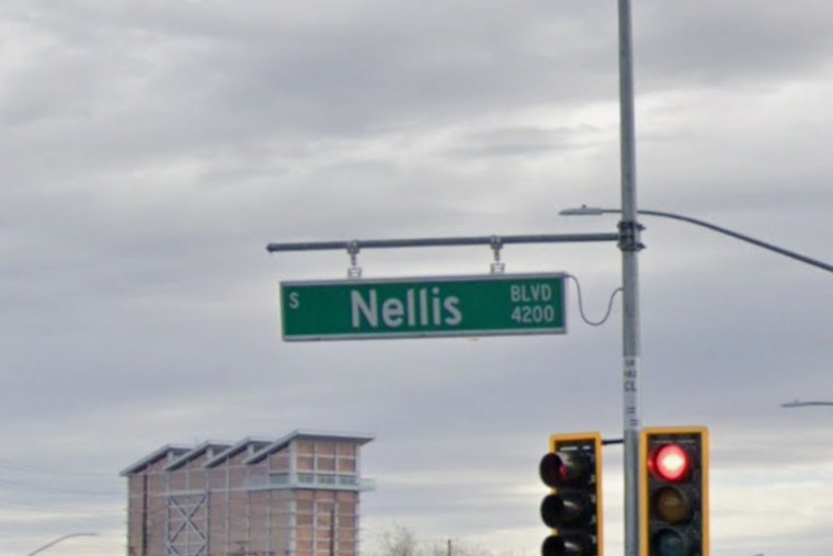 East Las Vegas Driver Flees Crash On Nellis Boulevard