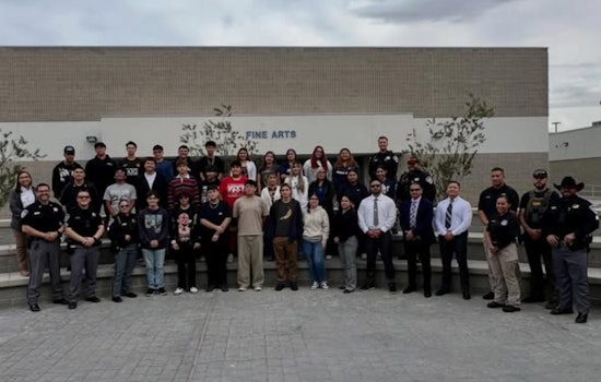 El Paso County Deputies Engage with Students at Mountain View High in Law Enforcement Education Outreach