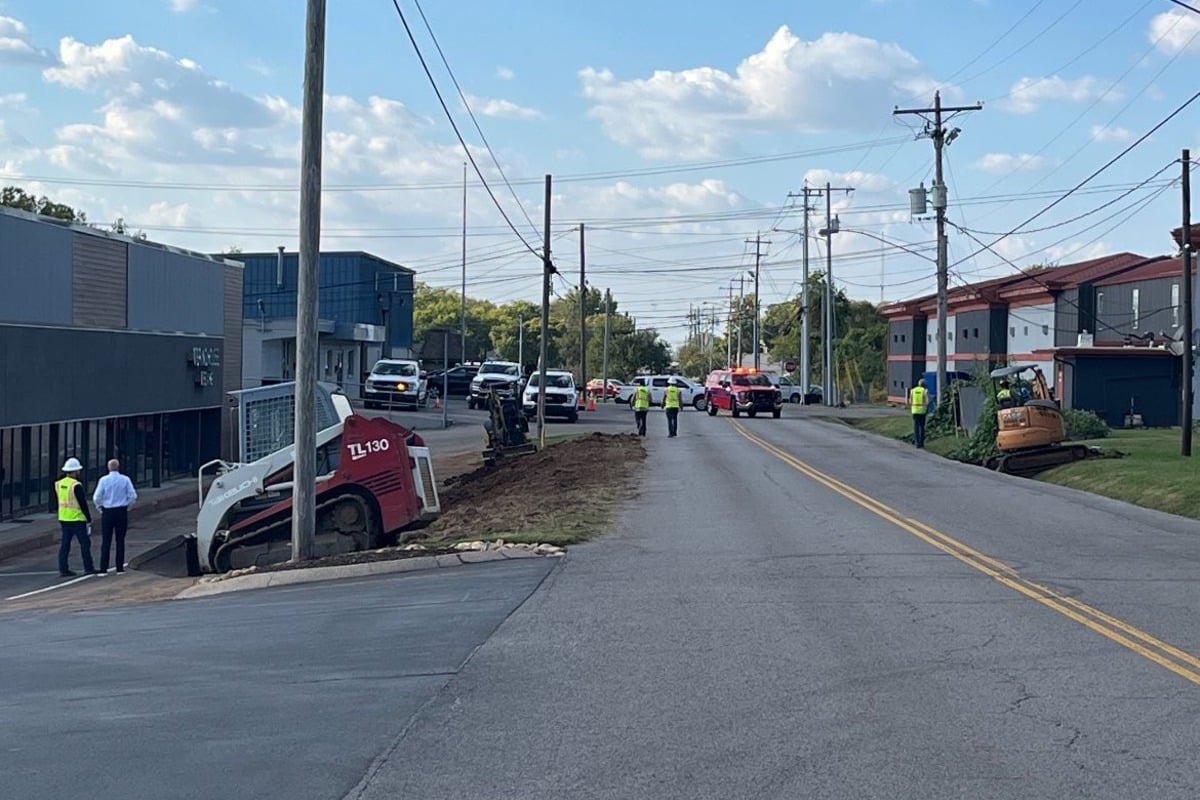 Emergency Crews Respond to Gas Leak, Prompting Road Closure on West