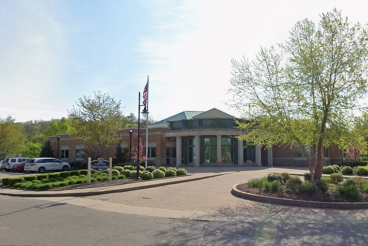 Evendale Residents to Receive Free Leaf Bags for Fall Cleanup, Pickup Dates Announced
