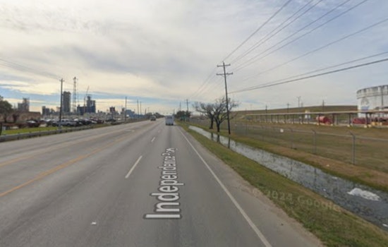 Fatal Early Morning Crash on Independence Parkway in La Porte, Authorities Investigating