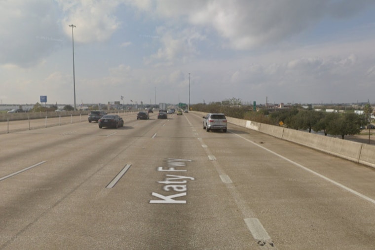 Fatal Pedestrian Collision on Katy Freeway Under Investigation by Houston Authorities