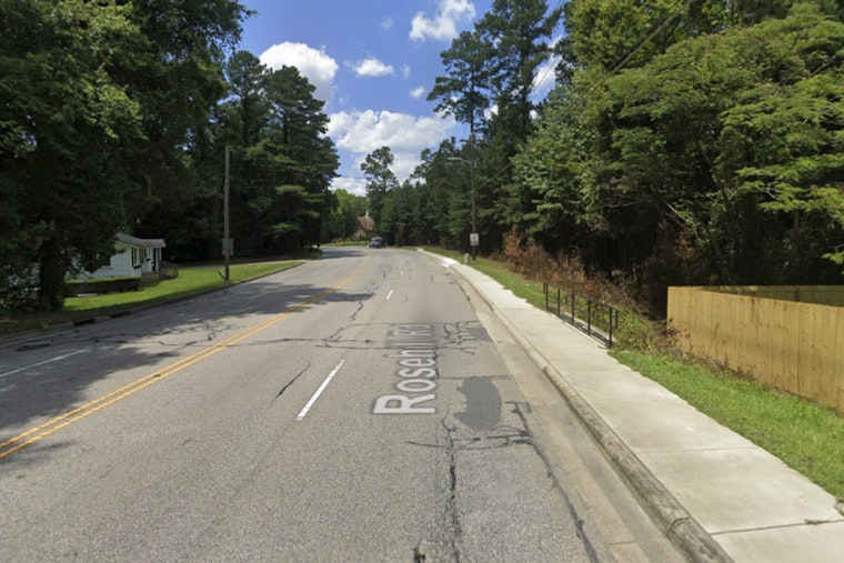 Fayetteville Community Mourns as Three E.E. Smith High Students Perish in Tragic Car Accident, One Critically Injured