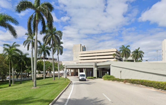 FBI Probes Suspicious Hunting Stand Erection Near Palm Beach Airport Ahead of Trump Touchdown