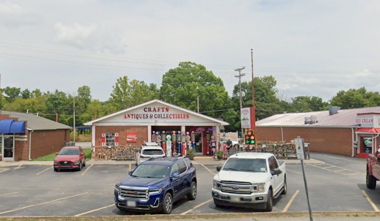 Firefighter Injured Responding to Blaze at Pigeon Forge Antique Shop, Investigation Underway