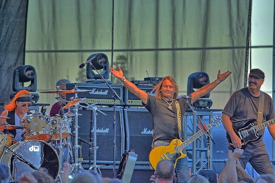 Foghat Brings Slow Ride Back To Maui's Castle Theater