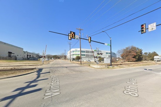Fort Worth Alert: Windsor Place & 8th Avenue Crossing Closure for Railroad Repairs, Oct. 20-24