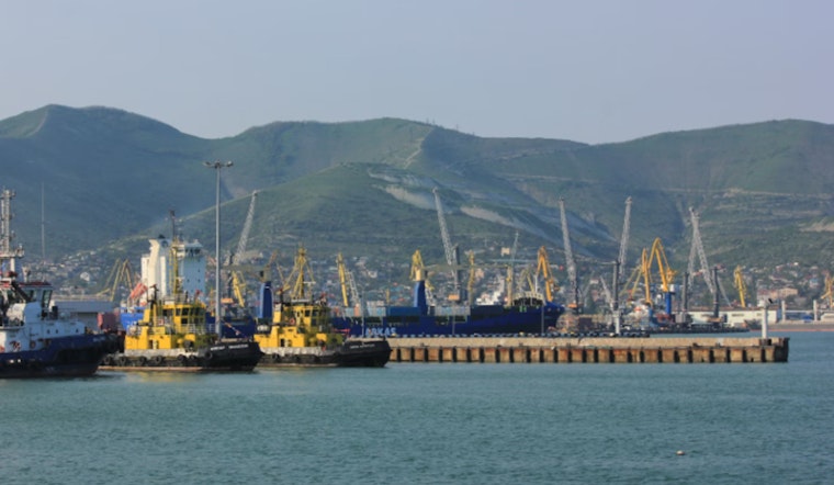 Galveston Port Oil Spill Prompts Response from Coast Guard as Cleanup Efforts Commence