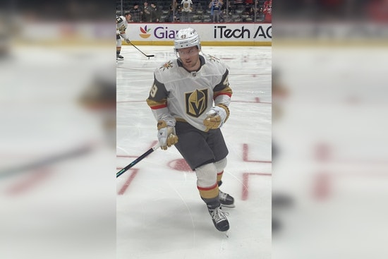 Golden Knights Skate Past Hurricanes with a Strong 4-1 Victory, Maintain Undefeated Streak in Regulation Time