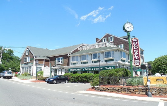 Hampton's Old Salt and Lamie's Inn Temporarily Shut Down Following Early Morning Fire