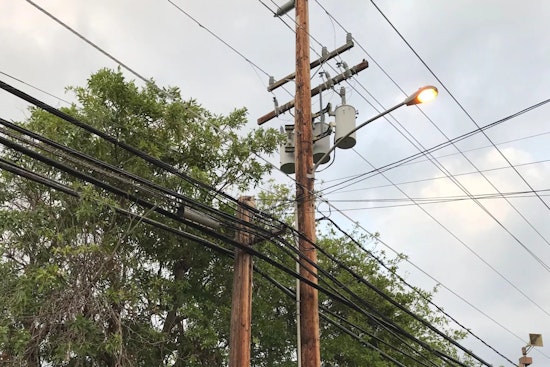 Hawaiian Electric Beats 2025 Goal in Push to Remove Thousands of Double Utility Poles