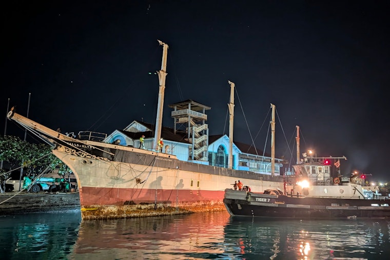 Historic Falls of Clyde Bids Farewell to Honolulu Harbor Amidst Efforts for Maritime Preservation