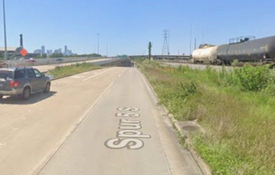 Houston Authorities Investigating Deadly Solo-Vehicle Crash at Spur 5 Construction Site