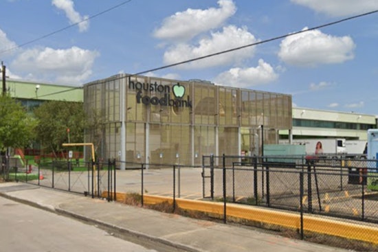 Houston Food Banks in 'Crisis Mode' as SNAP Cuts Bite, Houstonians Rally Amid National Food Insecurity Fears