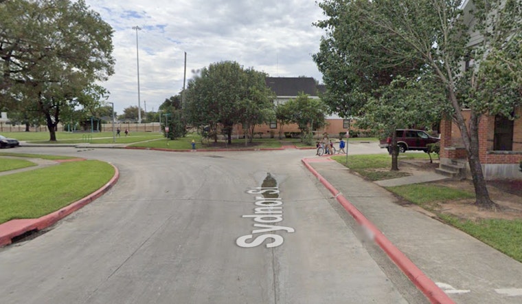 Houston Police Investigate After Man Found Fatally Shot in Fifth Ward Apartment Complex