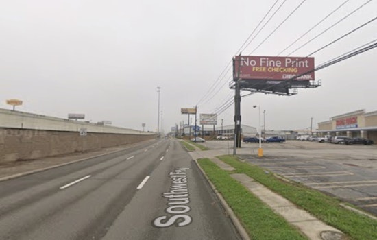 Houston Police Investigate Fatal Shooting on Southwest Freeway as Woman Killed and Man Injured