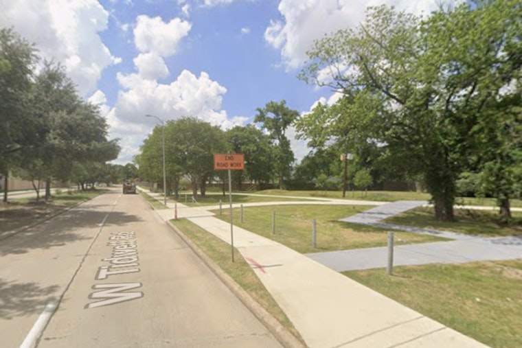 Houston Police Probe Late-Night Shooting at Tidwell Park, Man Critically Injured