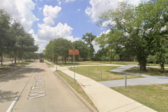 Houston Police Probe Late-Night Shooting at Tidwell Park, Man Critically Injured