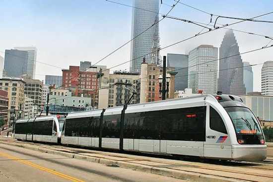 Houston's METRORail Red Line Commuters Face Extended Travel Times Amid Traffic Light Retiming for World Cup Prep