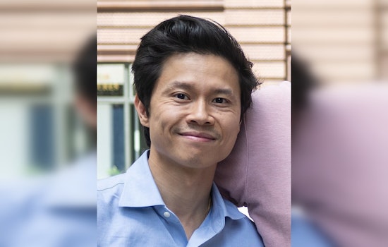 Illinois Rep. Hoan Huynh Alleges 'Violent Intimidation' by CBP Agents in Chicago's Albany Park