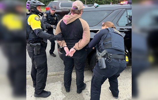Increased Law Enforcement Presence at Portland ICE Facility Protest: Three Arrested Amid Tensions