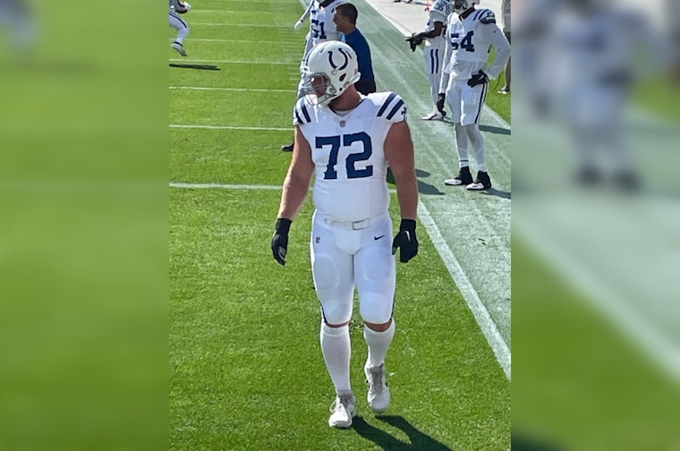 Indianapolis Colts' Braden Smith Tackles OCD Challenges, Maintains Stellar Performance on Field